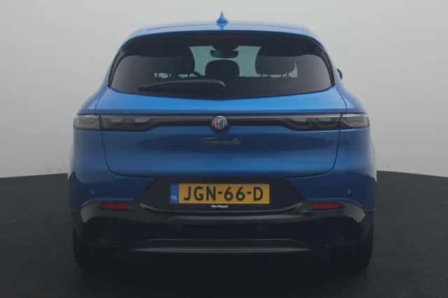 Alfa Romeo Tonale (2024) thumbnail 5