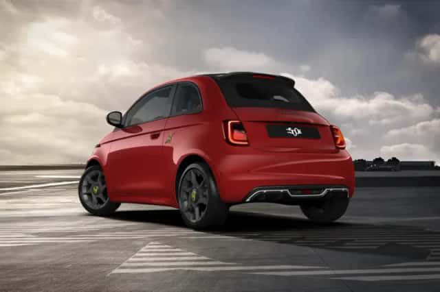 Fiat 500 (2025) thumbnail 2