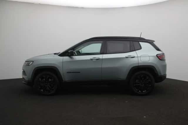 Jeep Compass (2023) thumbnail 4