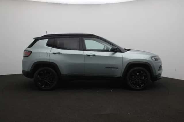 Jeep Compass (2023) thumbnail 6