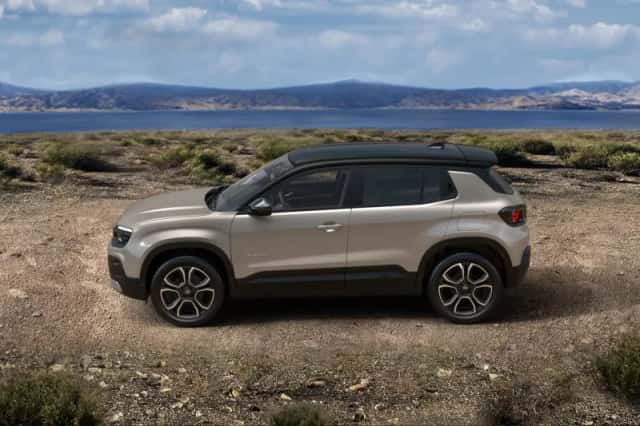Jeep Avenger (2025) thumbnail 3
