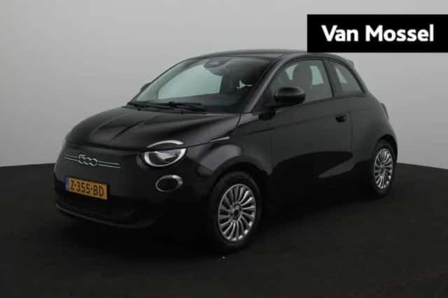 Fiat 500e (2024) thumbnail 1