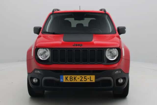Jeep Renegade (2021) thumbnail 4
