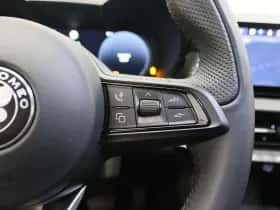 Alfa Romeo Tonale (2025) thumbnail 18
