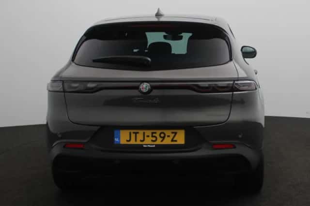 Alfa Romeo Tonale (2025) thumbnail 6