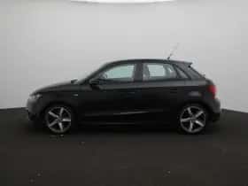 Audi A1 (2013) thumbnail 5