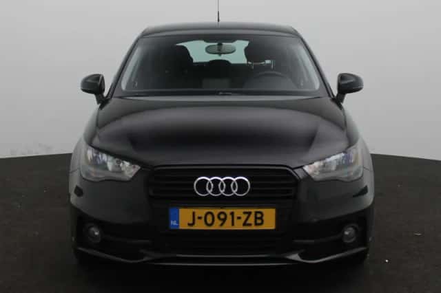Audi A1 (2013) thumbnail 4