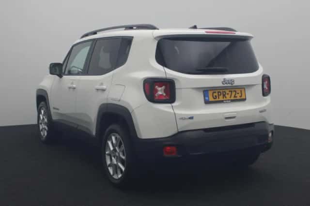 Jeep Renegade (2022) thumbnail 3