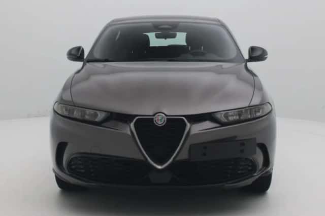 Alfa Romeo Tonale (2023) thumbnail 4