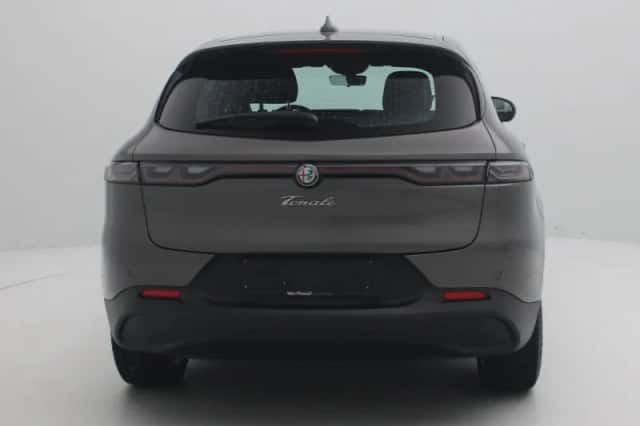 Alfa Romeo Tonale (2023) thumbnail 6