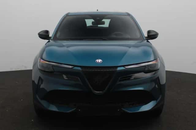 Alfa Romeo Junior (2025) thumbnail 5