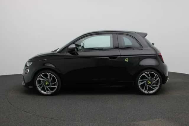 Fiat 500 (2024) thumbnail 4