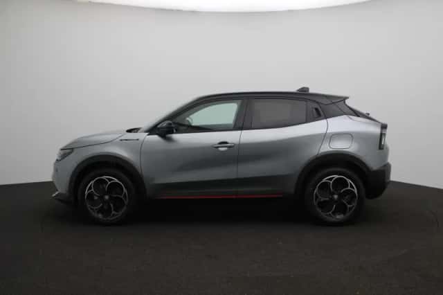 Alfa Romeo Junior (2025) thumbnail 4