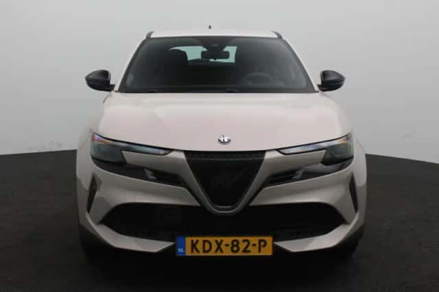 Alfa Romeo Junior (2025) thumbnail 4