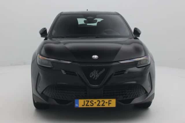 Alfa Romeo Junior (2026) thumbnail 3