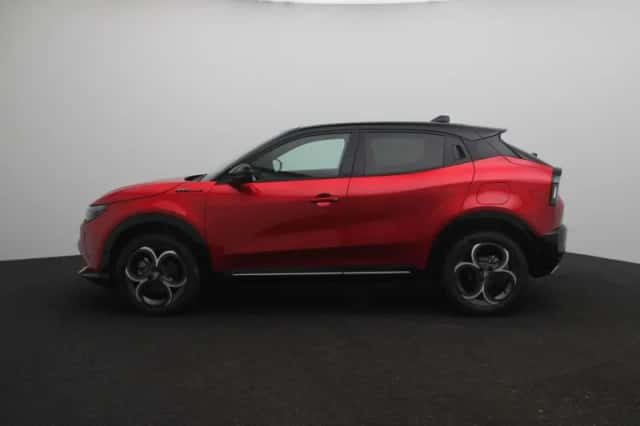 Alfa Romeo Junior (2026) thumbnail 4