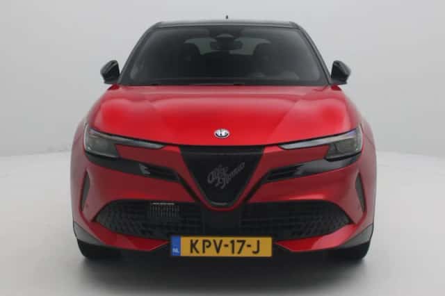 Alfa Romeo Junior (2026) thumbnail 3