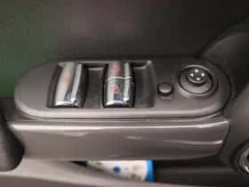 MINI Cooper thumbnail 21