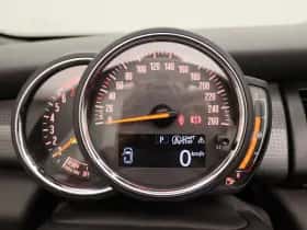 MINI Cooper thumbnail 9