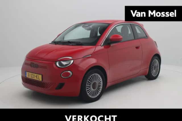 Fiat 500 (2023) thumbnail 1
