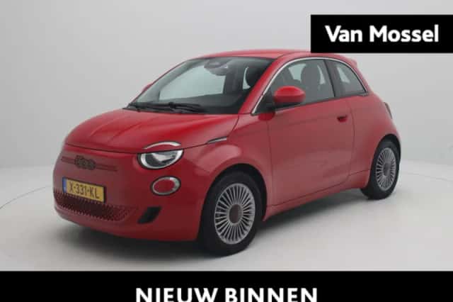 Fiat 500 (2023) thumbnail 1