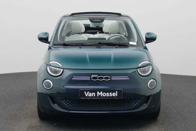 Fiat 500C (2023) thumbnail 3