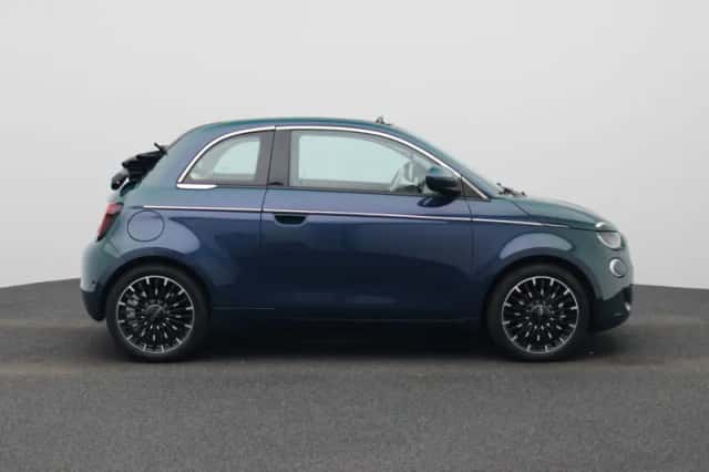 Fiat 500C (2023) thumbnail 6