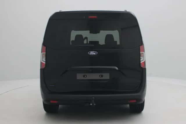 Ford E-Transit Courier (2027) thumbnail 5