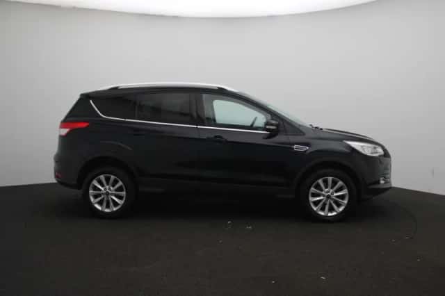 Ford Kuga (2016) thumbnail 11