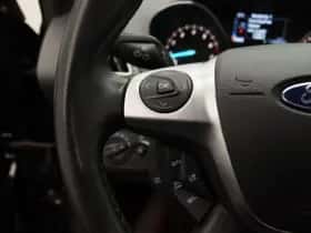 Ford Kuga thumbnail 25