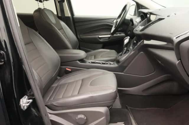 Ford Kuga (2016) thumbnail 30