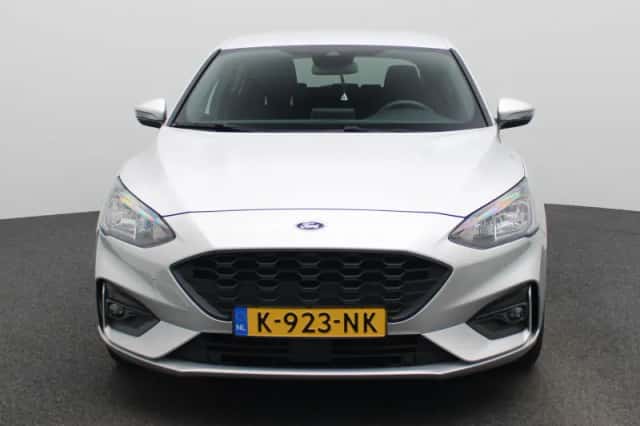 Ford Focus (2020) thumbnail 4