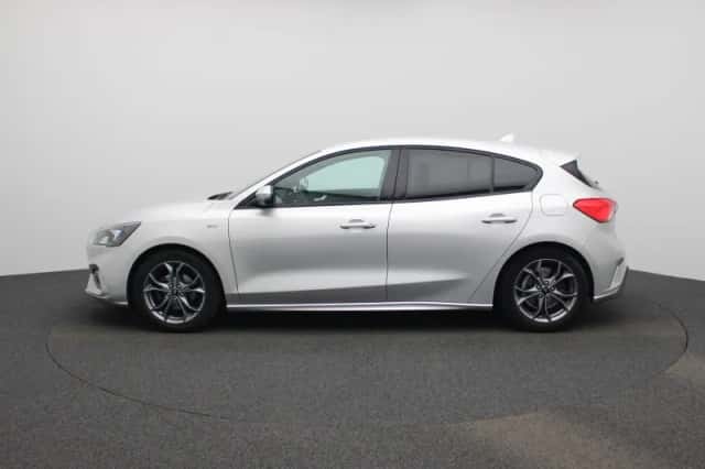 Ford Focus (2020) thumbnail 5