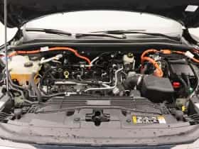 Ford Kuga thumbnail 33