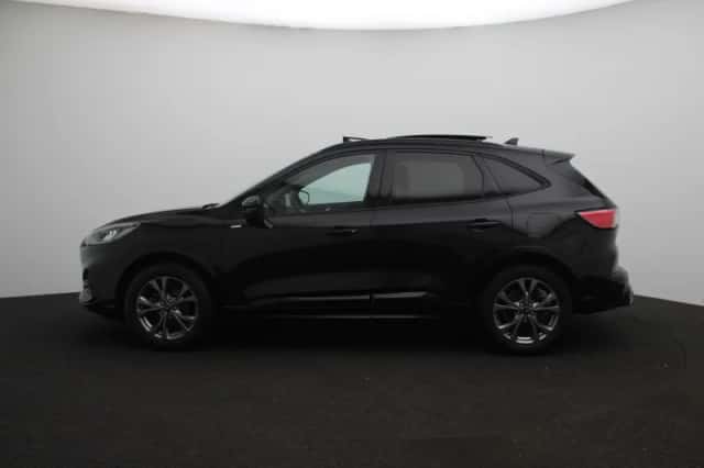 Ford Kuga (2023) thumbnail 5