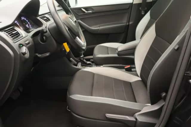 Škoda Rapid (2017) thumbnail 17