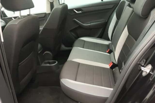 Škoda Rapid (2017) thumbnail 18