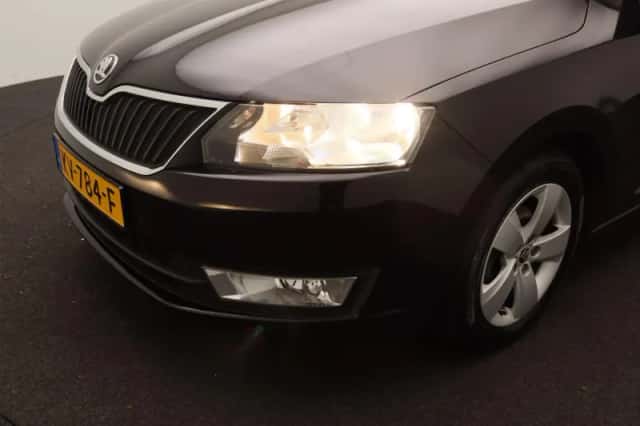 Škoda Rapid (2017) thumbnail 20