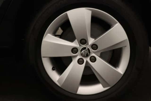 Škoda Rapid (2017) thumbnail 21