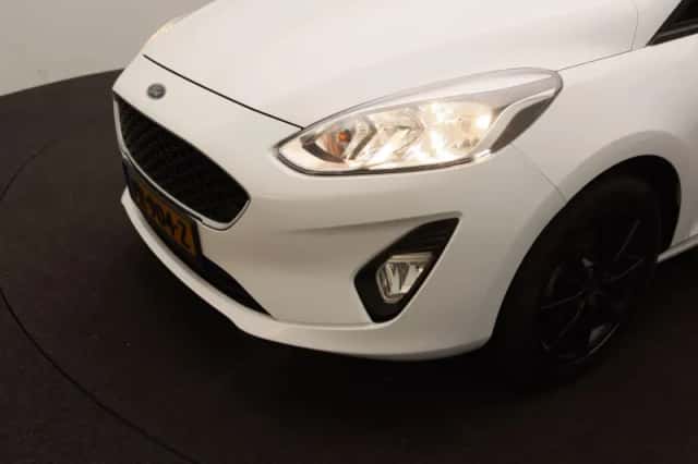 Ford Fiesta (2017) thumbnail 15