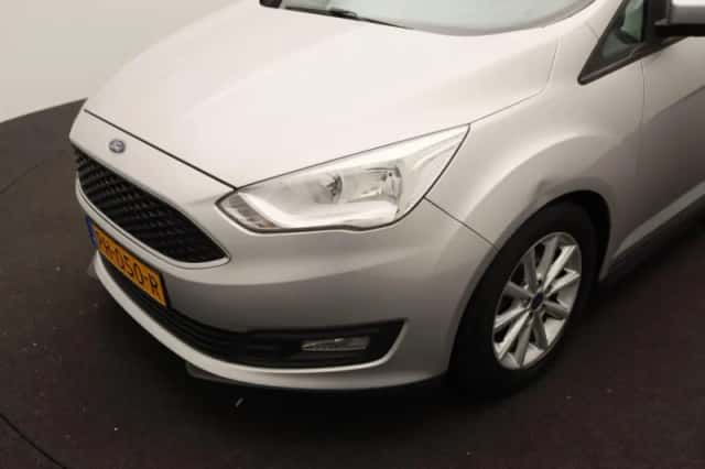 Ford C-Max (2017) thumbnail 16