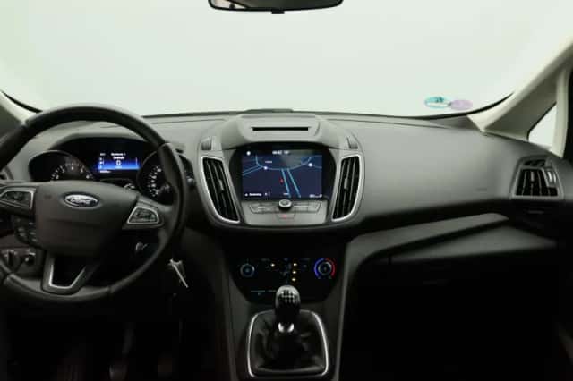 Ford C-Max (2017) thumbnail 8