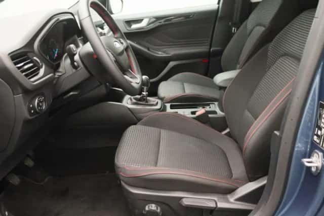 Ford Focus (2025) thumbnail 12