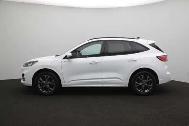 Ford Kuga (2022) thumbnail 5