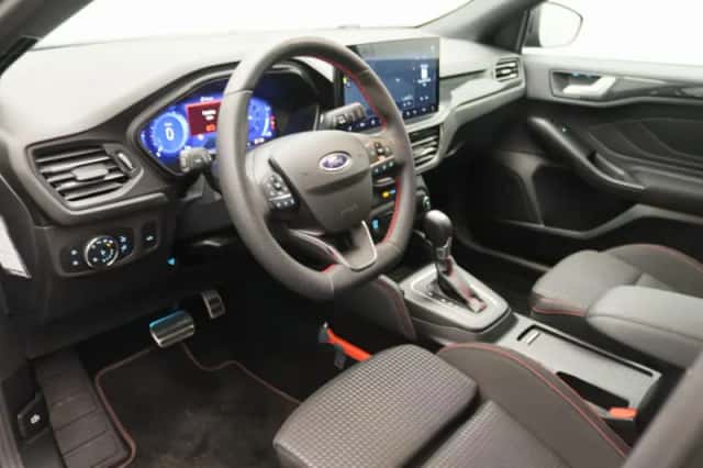 Ford Focus (2024) thumbnail 24