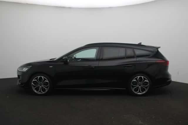 Ford Focus (2024) thumbnail 5