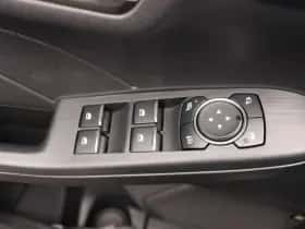 Ford Kuga thumbnail 24