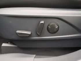 Ford Mustang Mach-E thumbnail 12