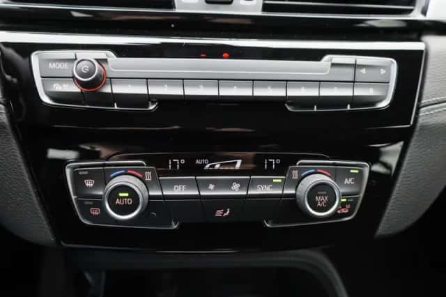 BMW X2 (2022) thumbnail 23