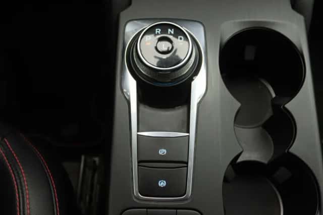 Ford Kuga (2022) thumbnail 11